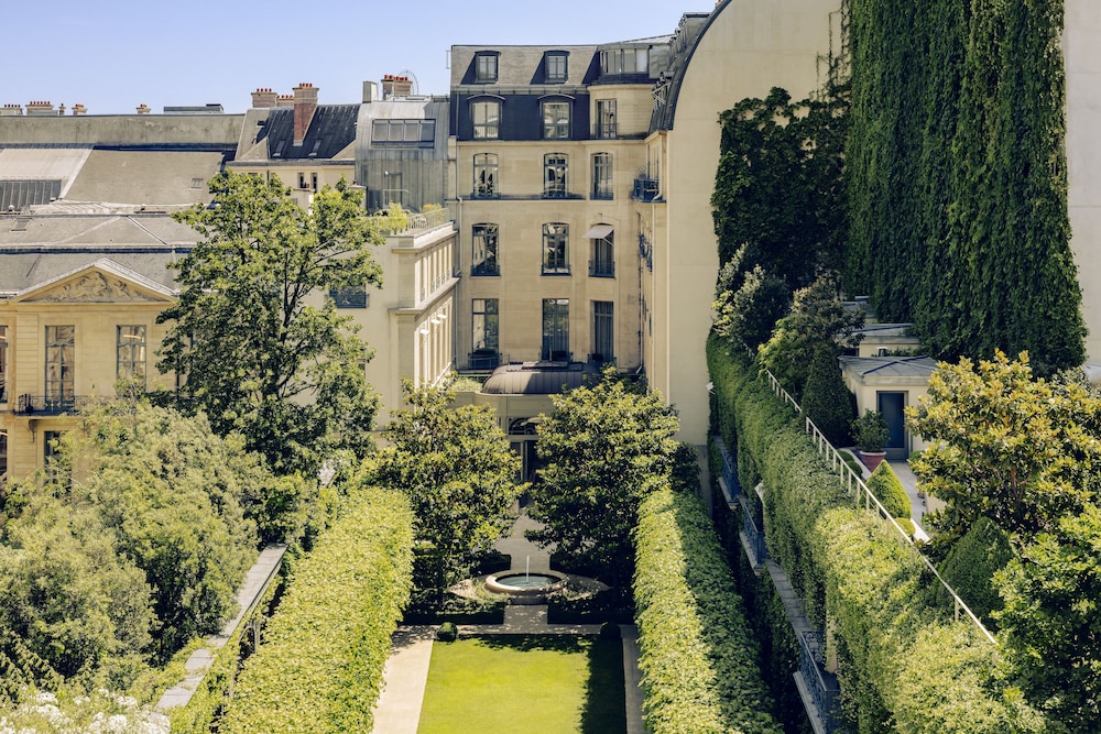 Ritz Paris